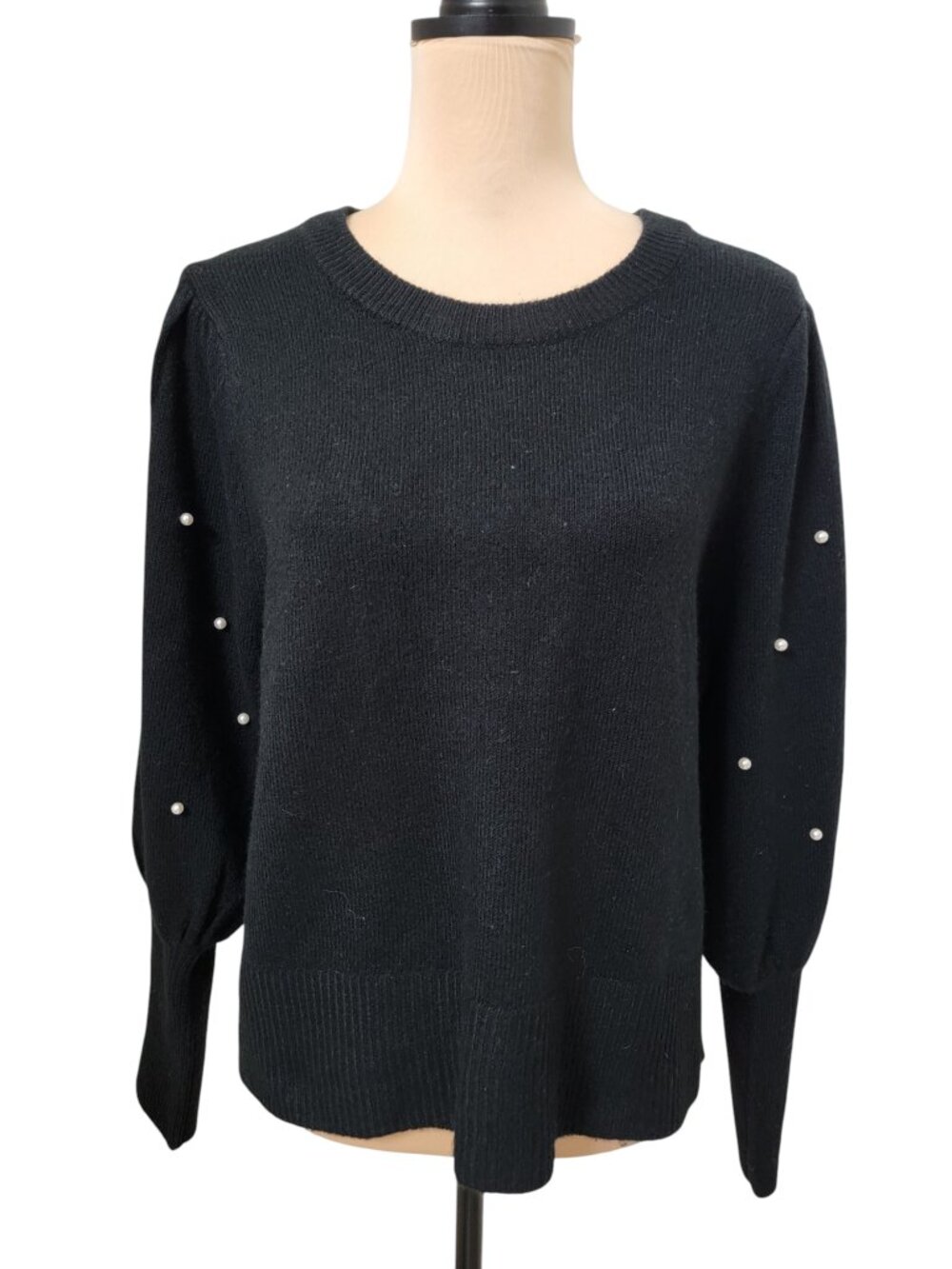 CeCe Size L Black Crew Neck Pullover Sweater with Pearl Accents